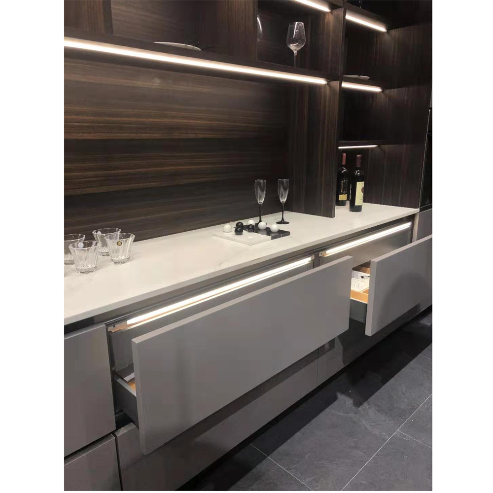 LED抽屜燈20921和(hé)LED嵌入式燈31113應用(yòng)場(chǎng)景